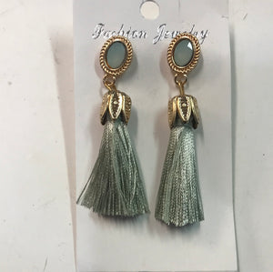 1 1/2in tassel stud earrings